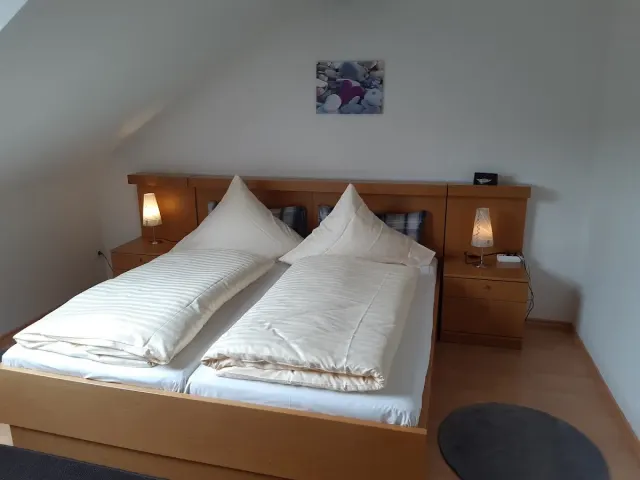 BookNoFees: 餐廳 – Gasthof Zur Post – Breckerfeld – Gasthof Zur Post，第 3 張照片