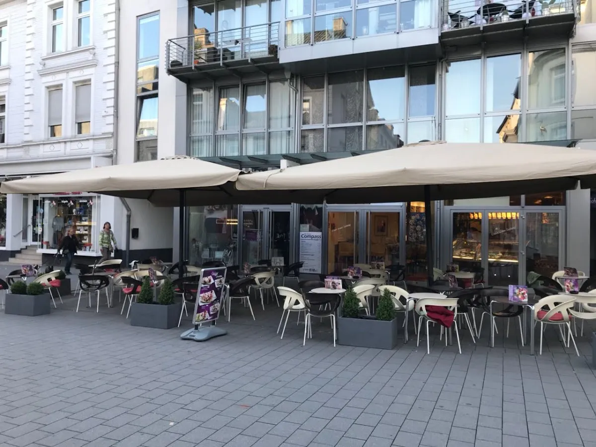 BookNoFees: 餐廳 – Eiscafe San Remo – Hattingen – Eiscafe San Remo，第 1 張照片
