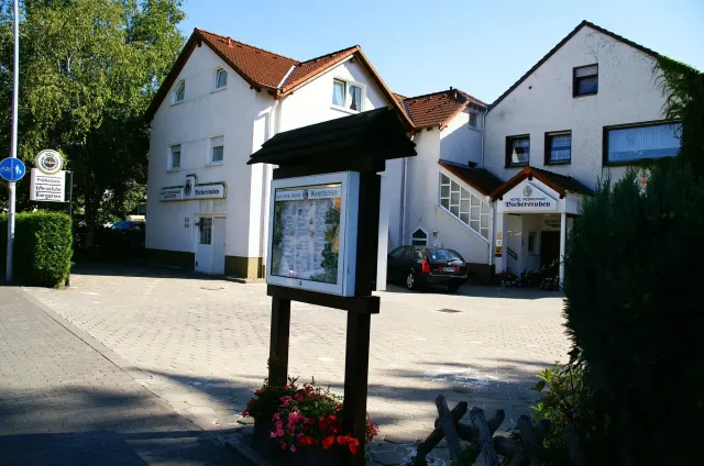 BookNoFees: 餐廳 – Hotel-Restaurant Bieberstuben – Menden-Lendringsen – Hotel-Restaurant Bieberstuben，第 2 張照片