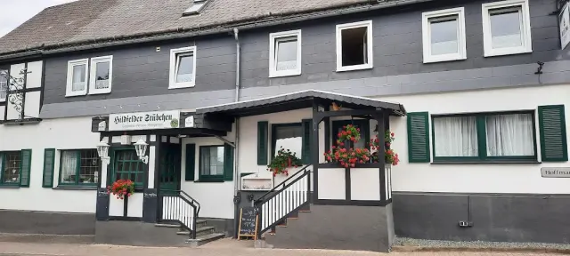 BookNoFees: 餐廳 – Hildfelder Stübchen – Winterberg – Hildfelder Stübchen，第 2 張照片